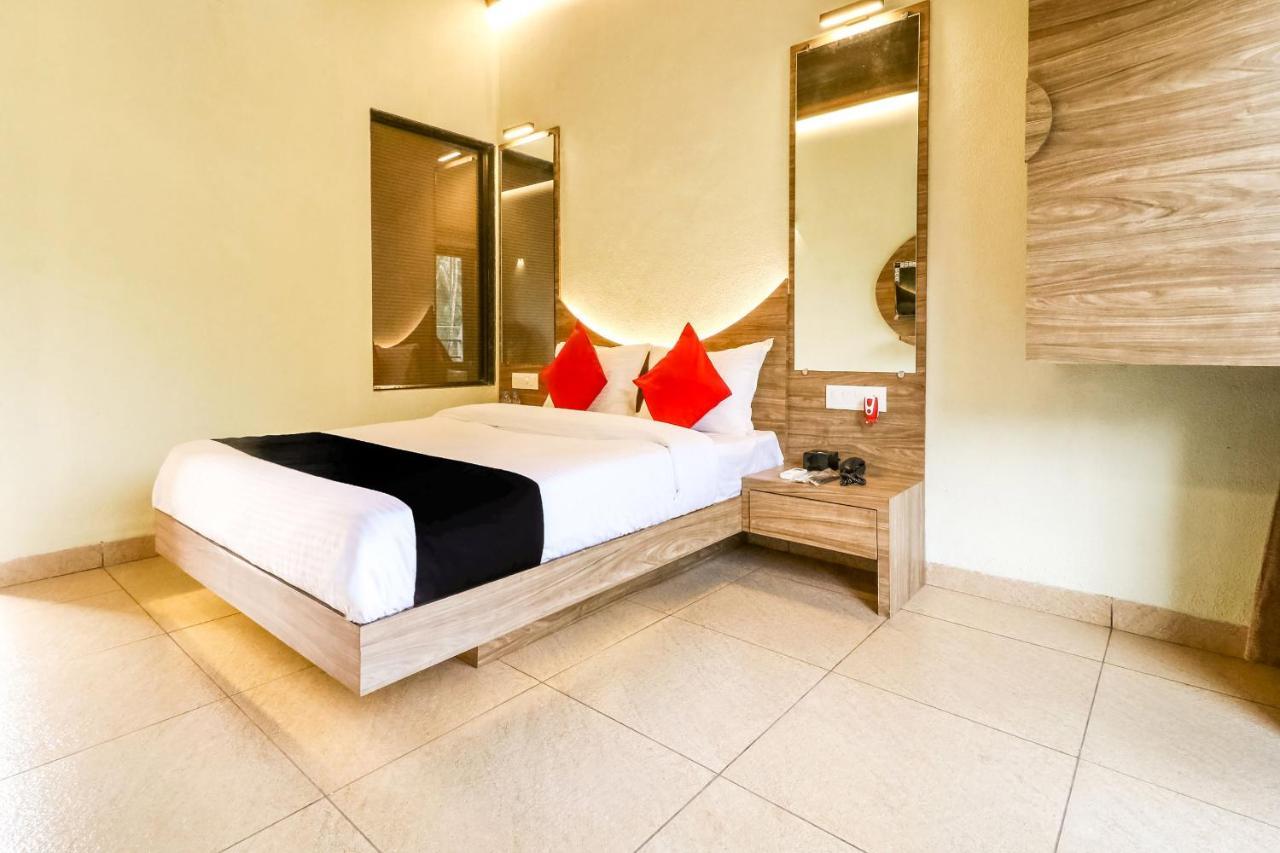 Collection O 47512 Eleven Petals Resort آليباغ المظهر الخارجي الصورة
